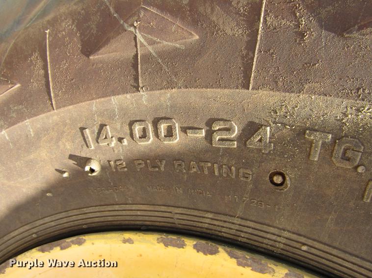 image for item DA3206 Pettibone 1042 telehandler