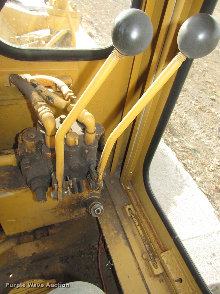 image for item DA3216 Allis Chalmers D rigid frame motor grader