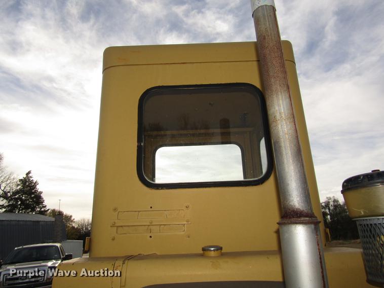 image for item DA3216 Allis Chalmers D rigid frame motor grader