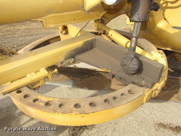 image for item DA3216 Allis Chalmers D rigid frame motor grader