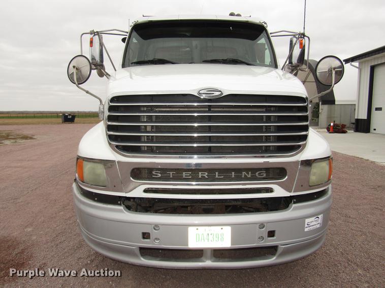 image for item DA3224 2006 Sterling AT9500 dump truck