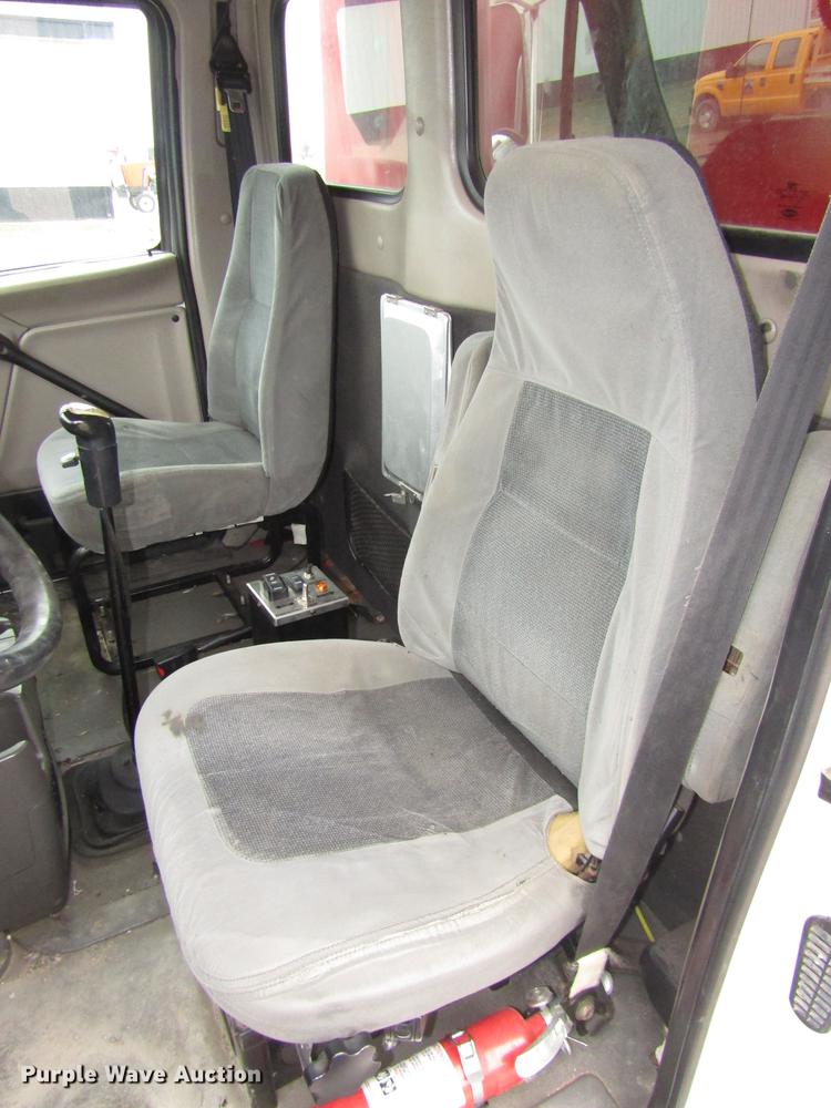 image for item DA3224 2006 Sterling AT9500 dump truck