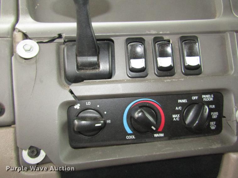 image for item DA3224 2006 Sterling AT9500 dump truck