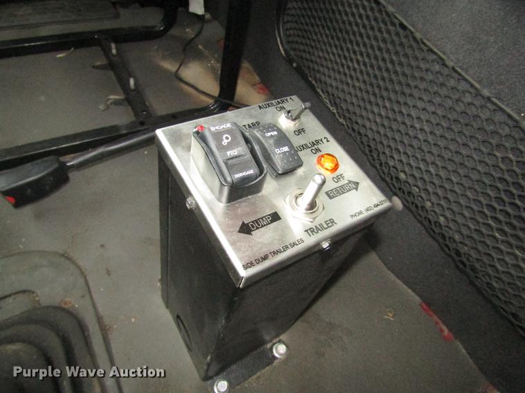 image for item DA3224 2006 Sterling AT9500 dump truck