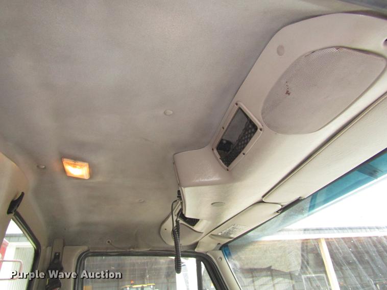 image for item DA3224 2006 Sterling AT9500 dump truck