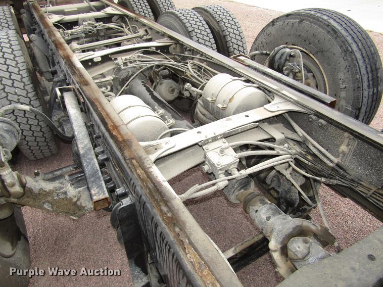 image for item DA3224 2006 Sterling AT9500 dump truck