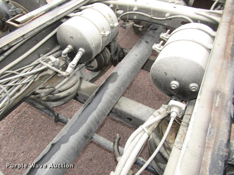 image for item DA3224 2006 Sterling AT9500 dump truck