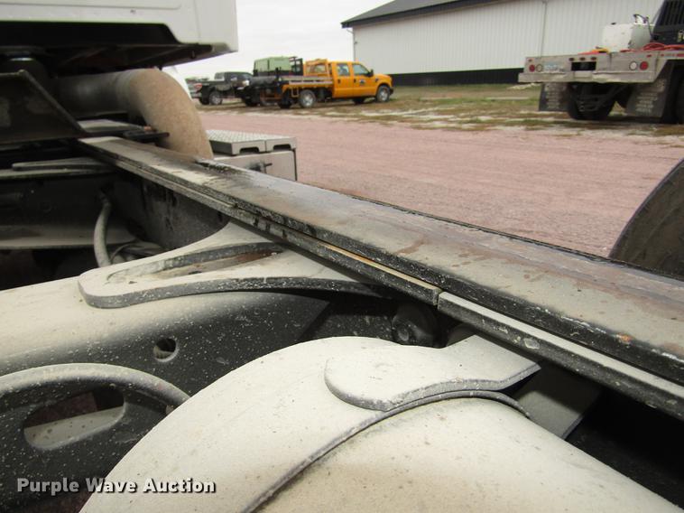 image for item DA3224 2006 Sterling AT9500 dump truck