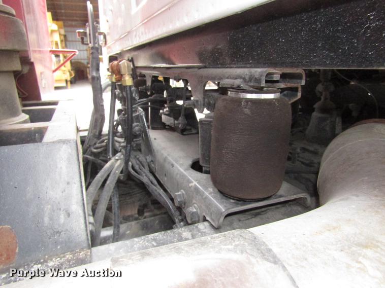 image for item DA3224 2006 Sterling AT9500 dump truck