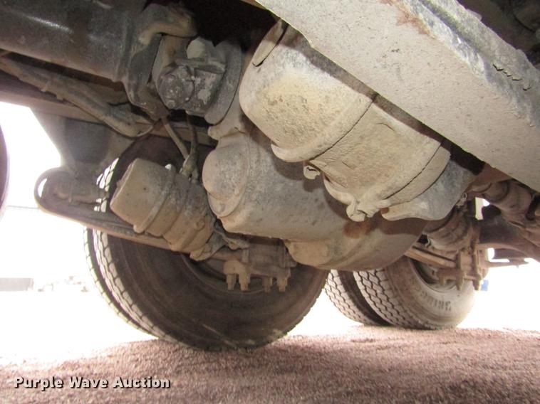 image for item DA3224 2006 Sterling AT9500 dump truck