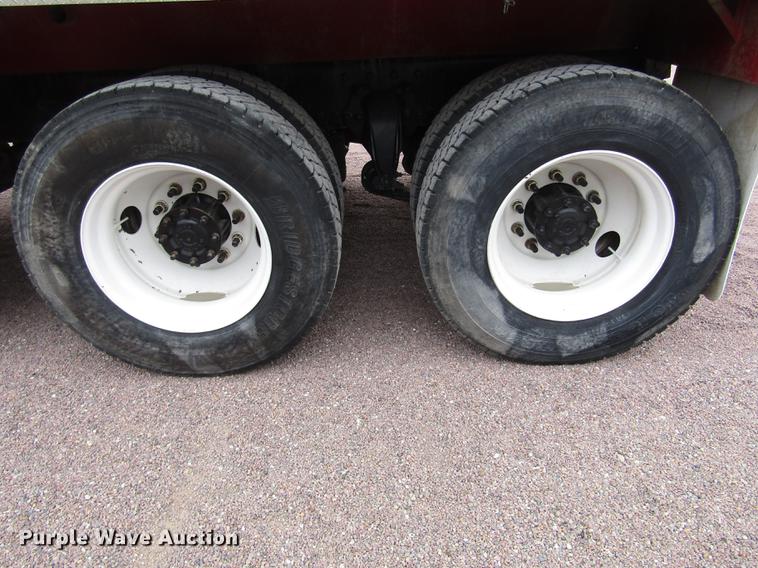 image for item DA3224 2006 Sterling AT9500 dump truck