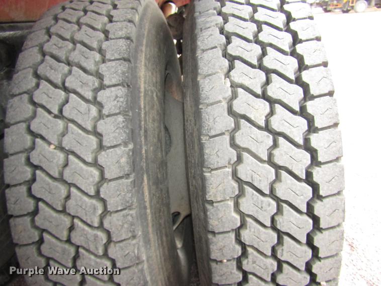 image for item DA3224 2006 Sterling AT9500 dump truck