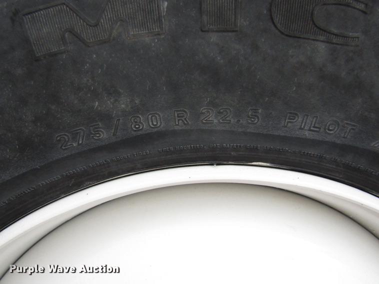 image for item DA3224 2006 Sterling AT9500 dump truck