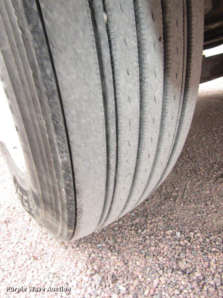 image for item DA3224 2006 Sterling AT9500 dump truck