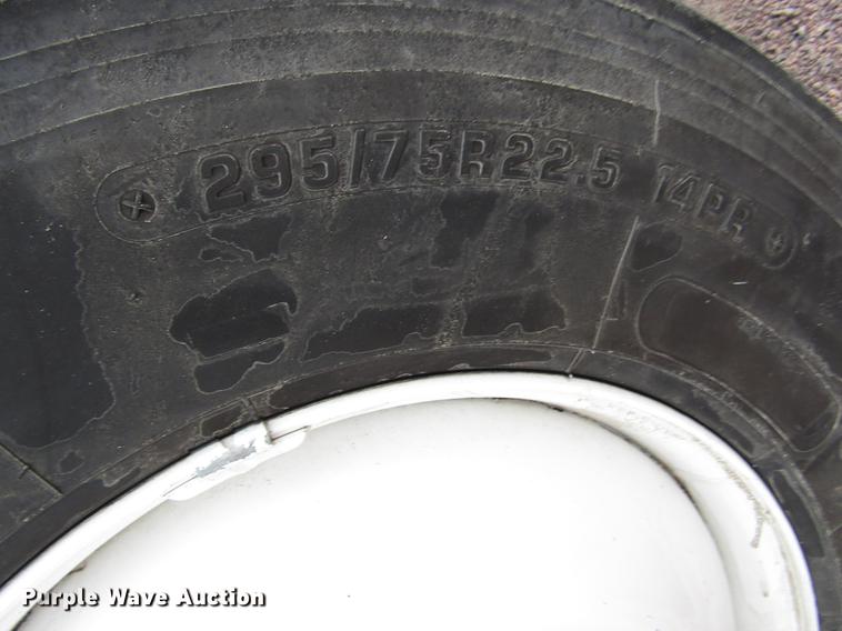 image for item DA3224 2006 Sterling AT9500 dump truck