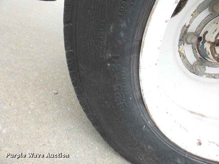 image for item DA6501 1988 Eagle pipe trailer