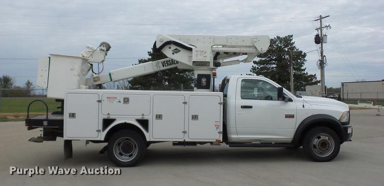 image for item DA6503 2012 Dodge Ram 5500 bucket truck