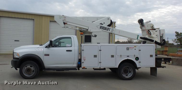 image for item DA6503 2012 Dodge Ram 5500 bucket truck