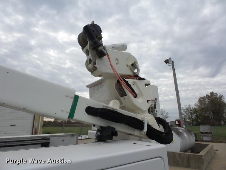 image for item DA6503 2012 Dodge Ram 5500 bucket truck