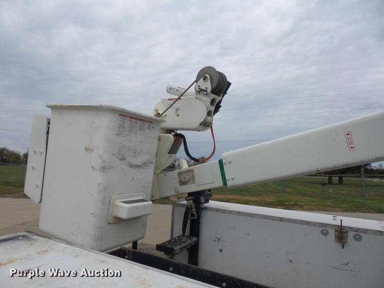 image for item DA6503 2012 Dodge Ram 5500 bucket truck