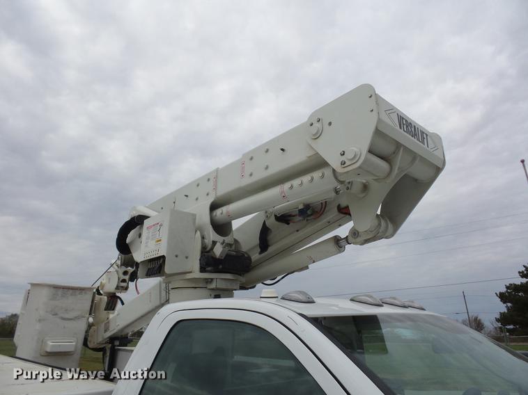 image for item DA6503 2012 Dodge Ram 5500 bucket truck