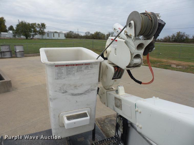 image for item DA6503 2012 Dodge Ram 5500 bucket truck