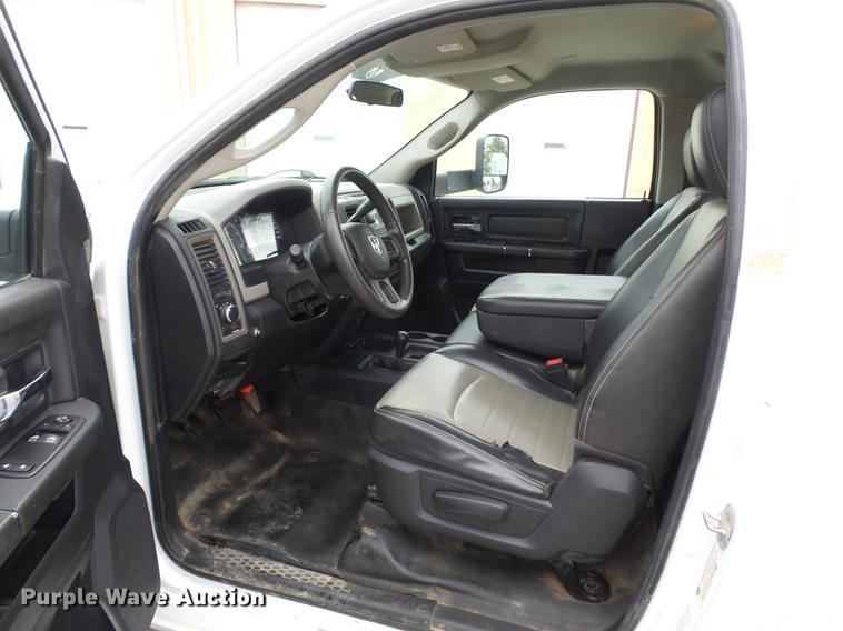 image for item DA6503 2012 Dodge Ram 5500 bucket truck