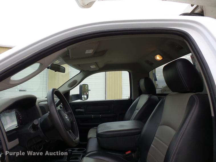 image for item DA6503 2012 Dodge Ram 5500 bucket truck