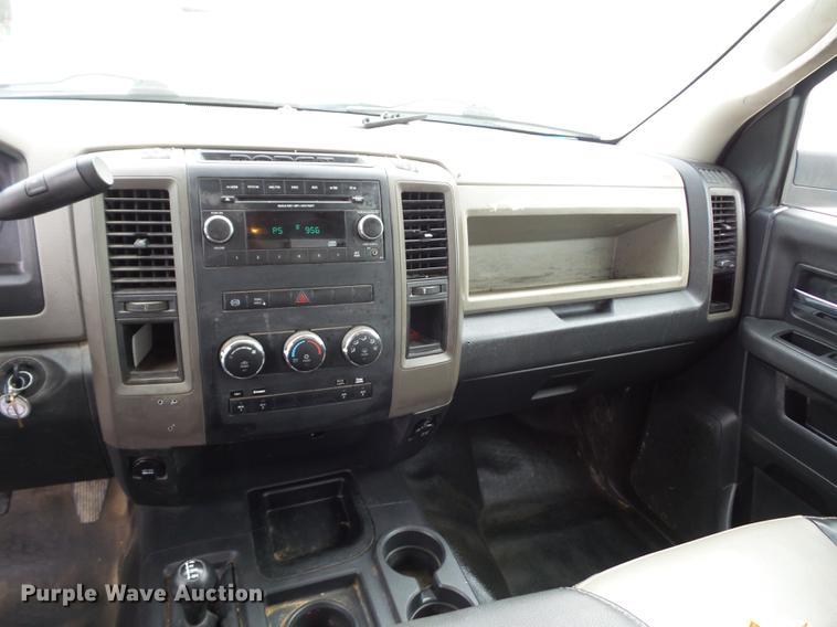 image for item DA6503 2012 Dodge Ram 5500 bucket truck