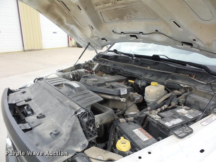 image for item DA6503 2012 Dodge Ram 5500 bucket truck