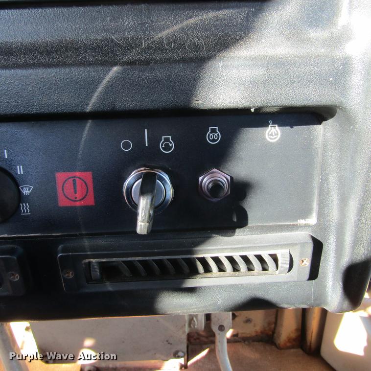 image for item DA6956 1999 Caterpillar D6M LGP dozer