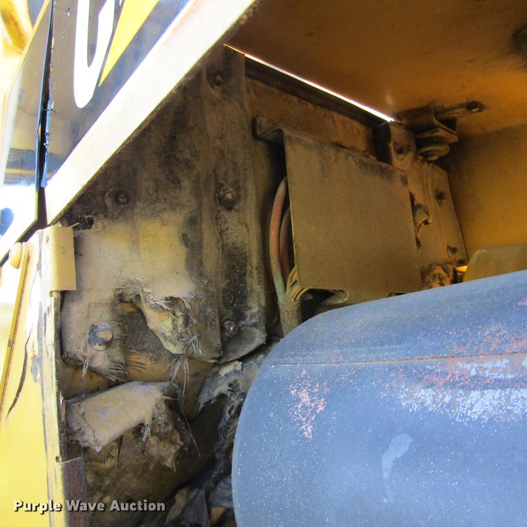 image for item DA6956 1999 Caterpillar D6M LGP dozer