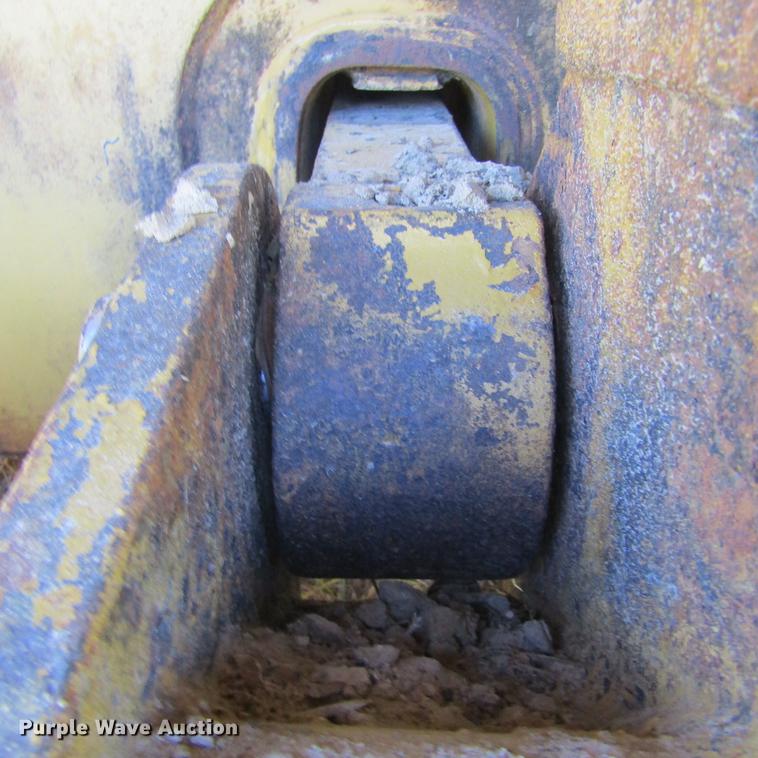 image for item DA6956 1999 Caterpillar D6M LGP dozer