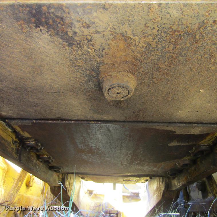 image for item DA6956 1999 Caterpillar D6M LGP dozer