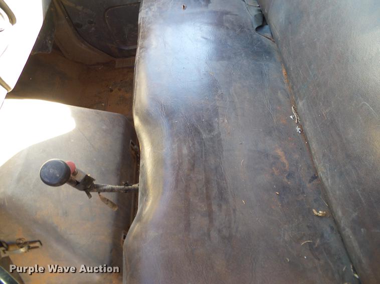 image for item DA6963 1985 International 1754 dump truck