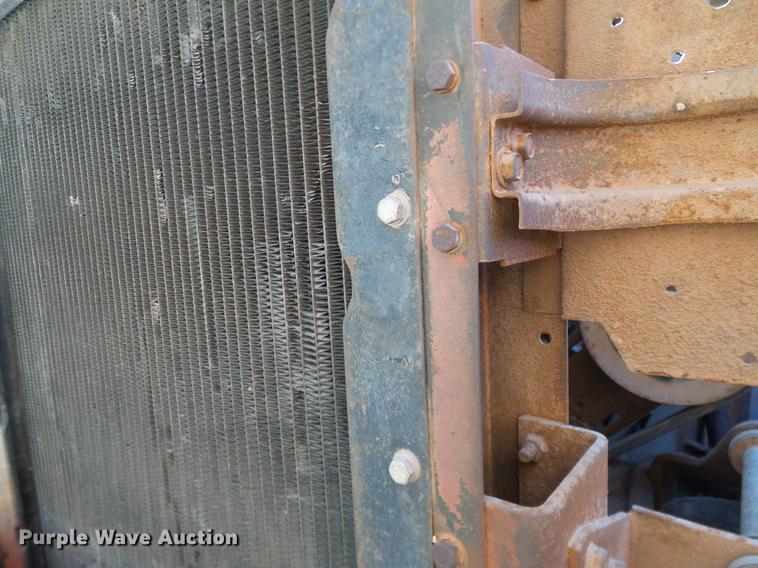 image for item DA6963 1985 International 1754 dump truck