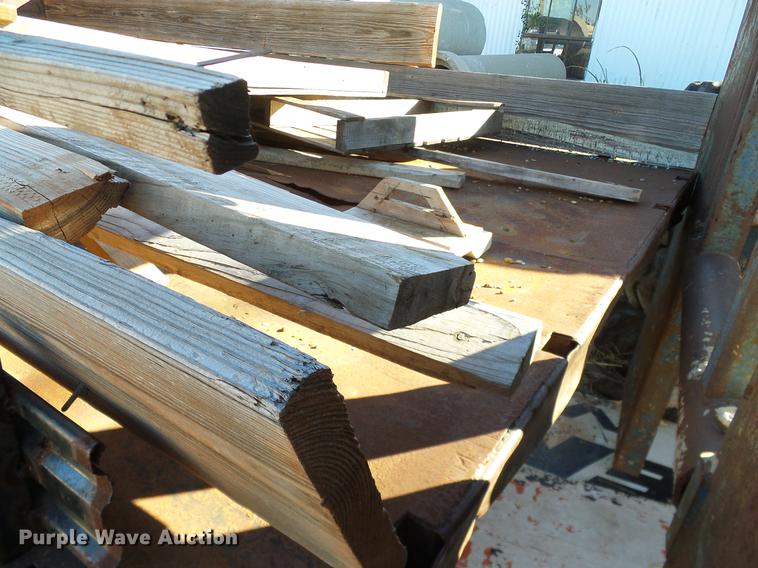 image for item DA6963 1985 International 1754 dump truck