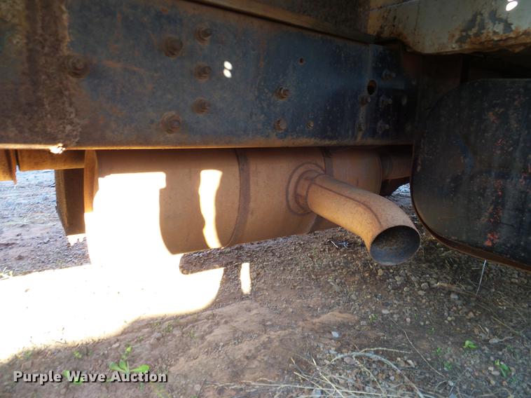 image for item DA6963 1985 International 1754 dump truck