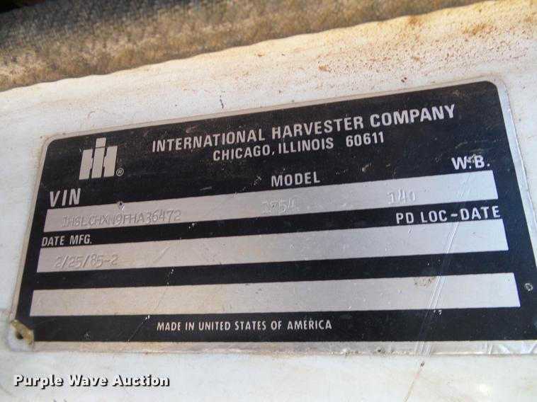 image for item DA6963 1985 International 1754 dump truck