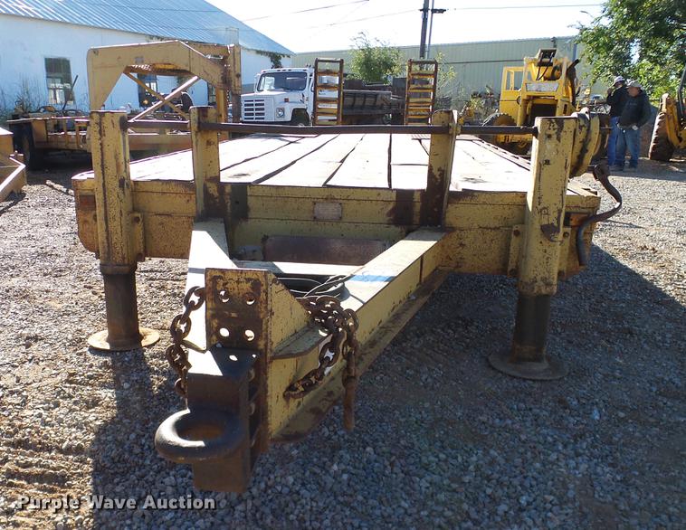 image for item DA6964 1989 Belshe FB-26 equipment trailer