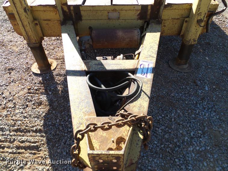 image for item DA6964 1989 Belshe FB-26 equipment trailer