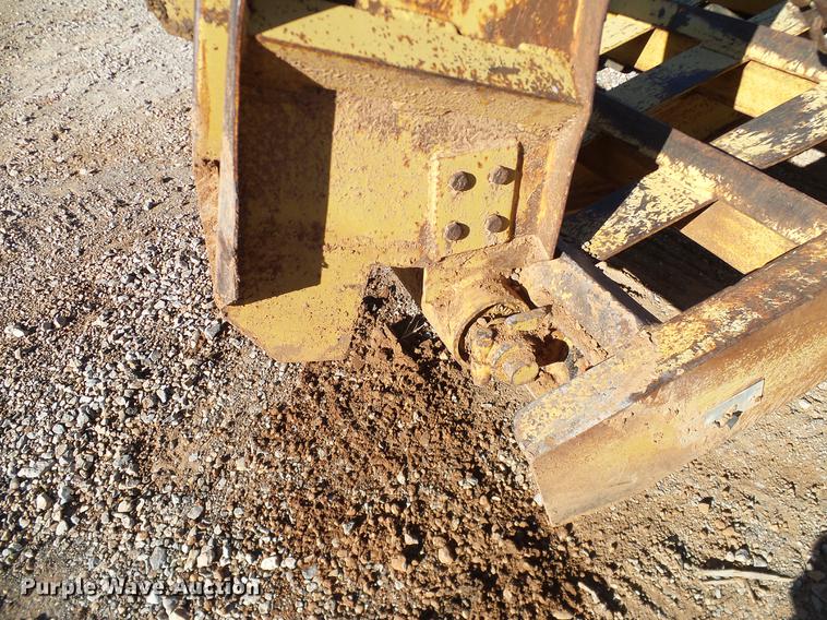 image for item DA6964 1989 Belshe FB-26 equipment trailer