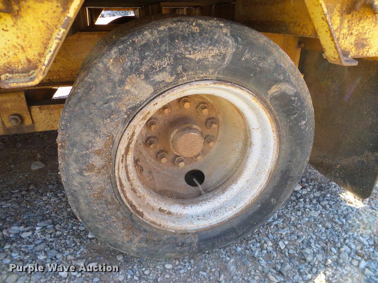 image for item DA6964 1989 Belshe FB-26 equipment trailer