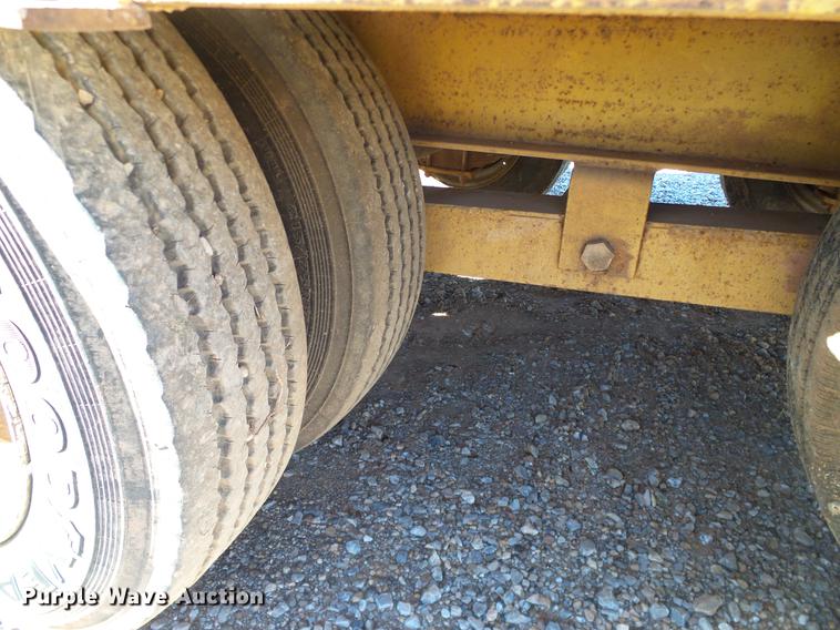 image for item DA6964 1989 Belshe FB-26 equipment trailer