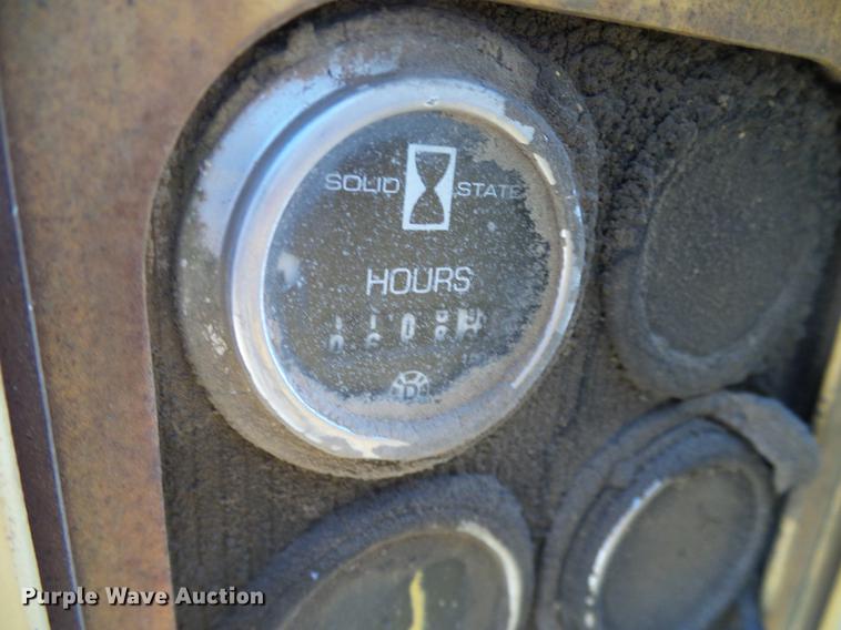 image for item DA6976 1976 Caterpillar 12G motor grader