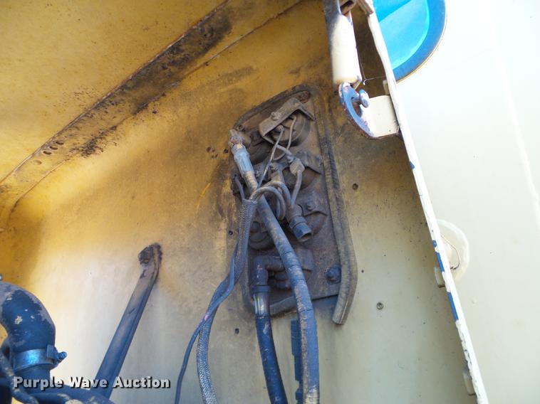 image for item DA6976 1976 Caterpillar 12G motor grader