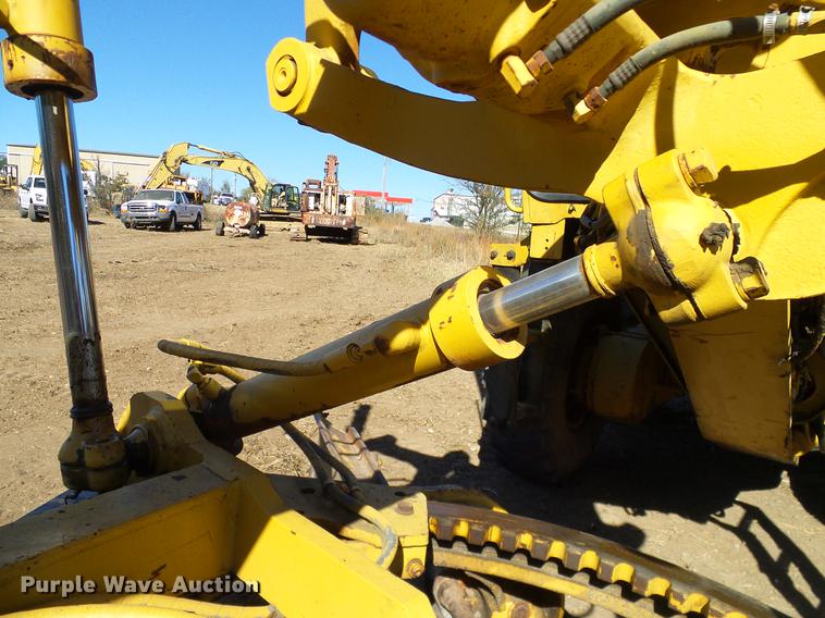 image for item DA6976 1976 Caterpillar 12G motor grader