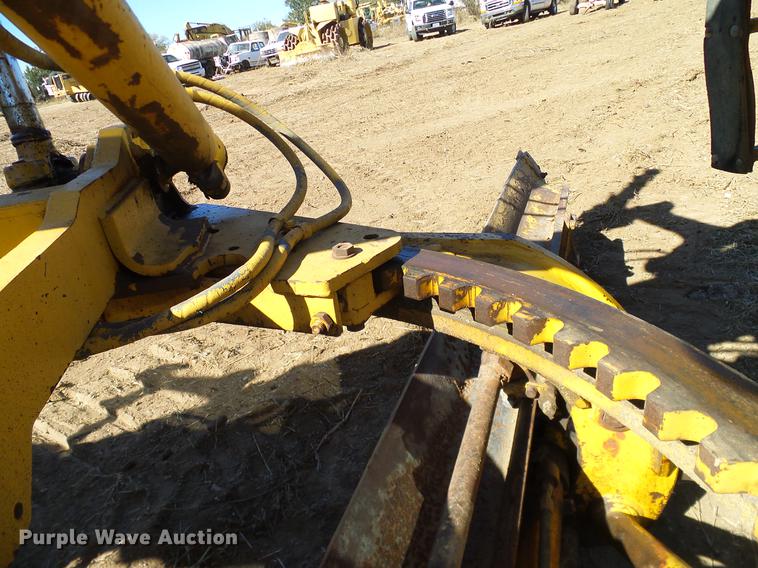 image for item DA6976 1976 Caterpillar 12G motor grader