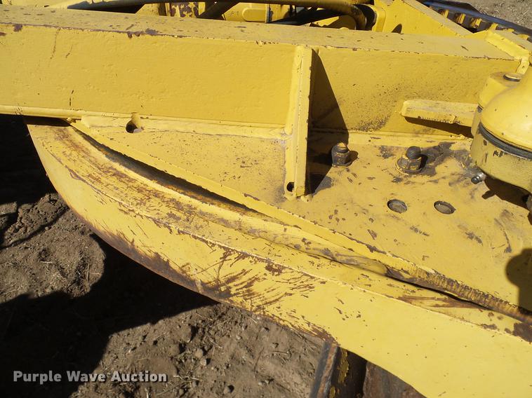 image for item DA6976 1976 Caterpillar 12G motor grader