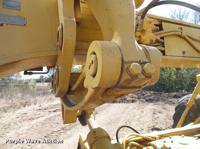 image for item DA6976 1976 Caterpillar 12G motor grader